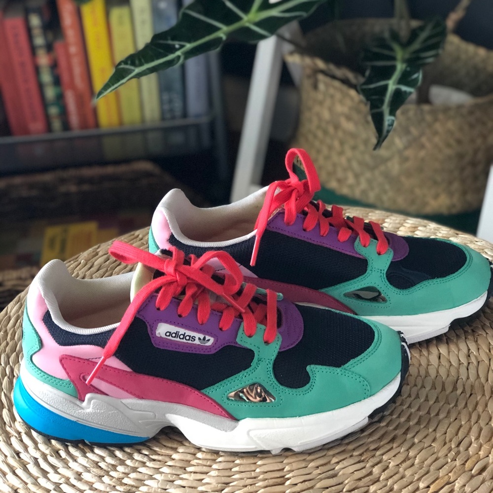 Adidas Falcon Collegiate (Multicolor)
